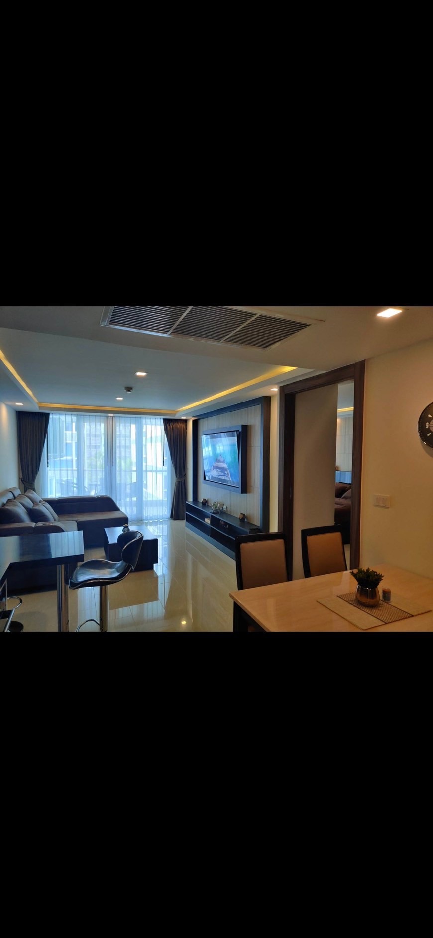 ขาย-ห้องชุด 1ห้อง พัทยา พื้นที่ 54.64 ตรม.ระเบียง 6.12 ตรม. ชั้น4 ห้องF404 แกรนด์อเวนิวเรสซิเดนส์คอนโดมิเนียม ถ พัทยาสาย2 ซ.บัวขาว15 ต.หนองปรือ อ.บางละมุง จ.ชลบุรี 20150