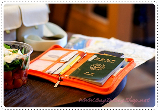 Travelus Folder กระเป๋าใส่เอกสารสำหรับเดินทางแบบสั้น ซิปรอบ