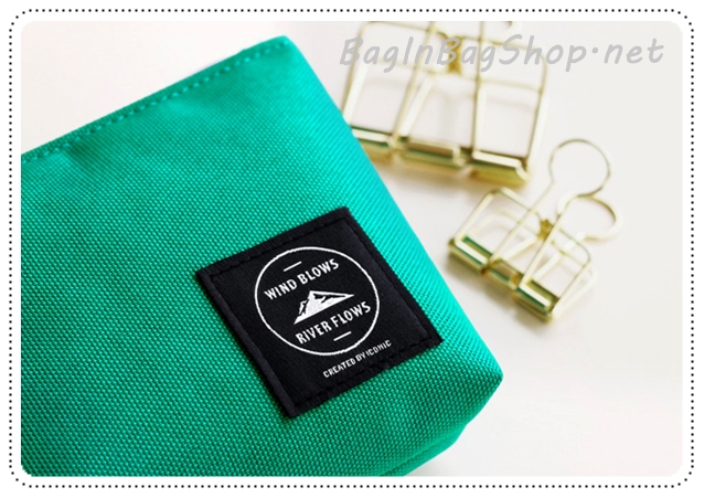 Iconic Charger Pouch