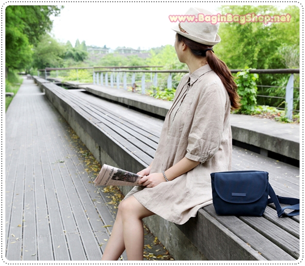 Voyaging Messenger Bag (S)