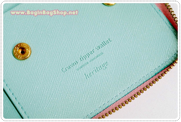 ลด 50% Crown Zipper Wallet