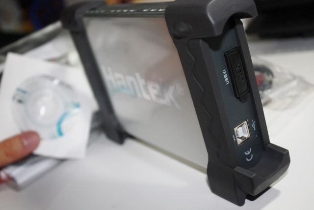 HaHantek 6022BE (20MHz, 48MS/s) Oscilloscope + 2 Probe Set and USB Cable