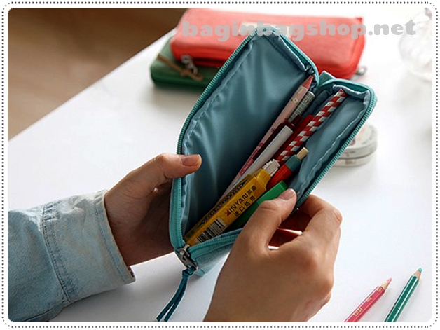 A Low Hill Basic Pencil Pouch