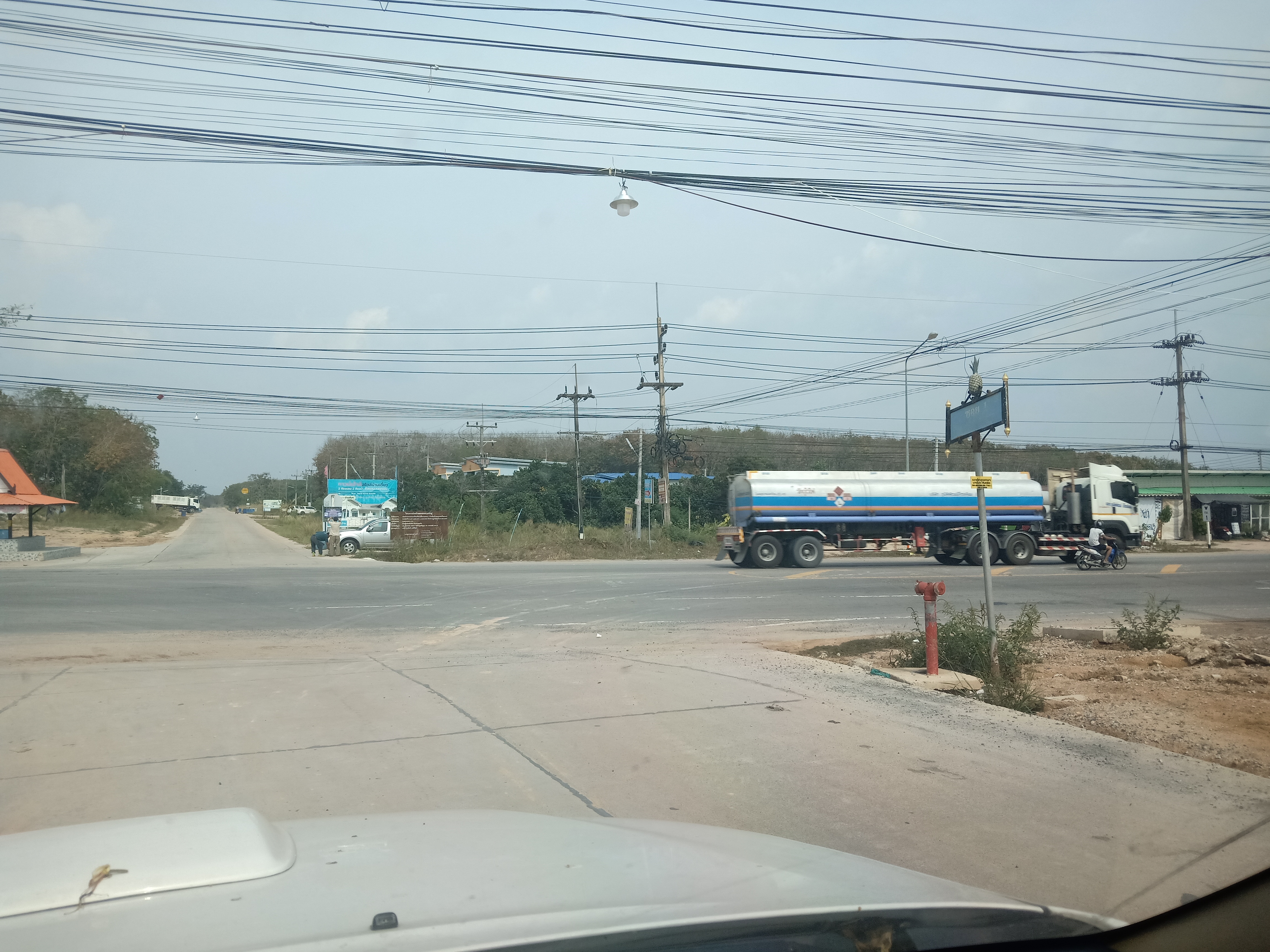 ขาย-บ้านเดียวชั้นเดียว โครงการทรัพย์มณี999 บรรยากาศวิวสวยและสวนยาง ซ.อารี1ต.แม่น้ำคู่อ.ปลวกแดงจ.ระยอง