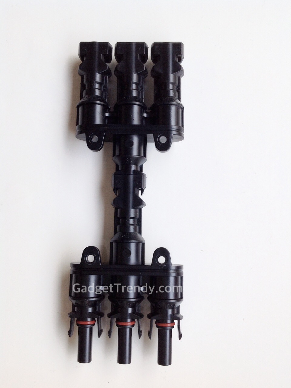 หัวต่อ MC4 สำหรับระบบโซล่าเซลล์ หรือ MC4 Connector