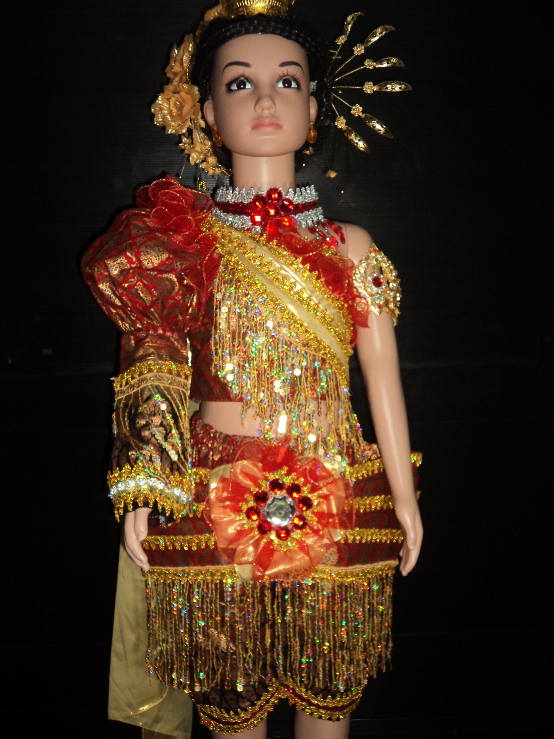 ชุดดรัมเมเยอร์สยามช้างน้อยสีแดงลาย2