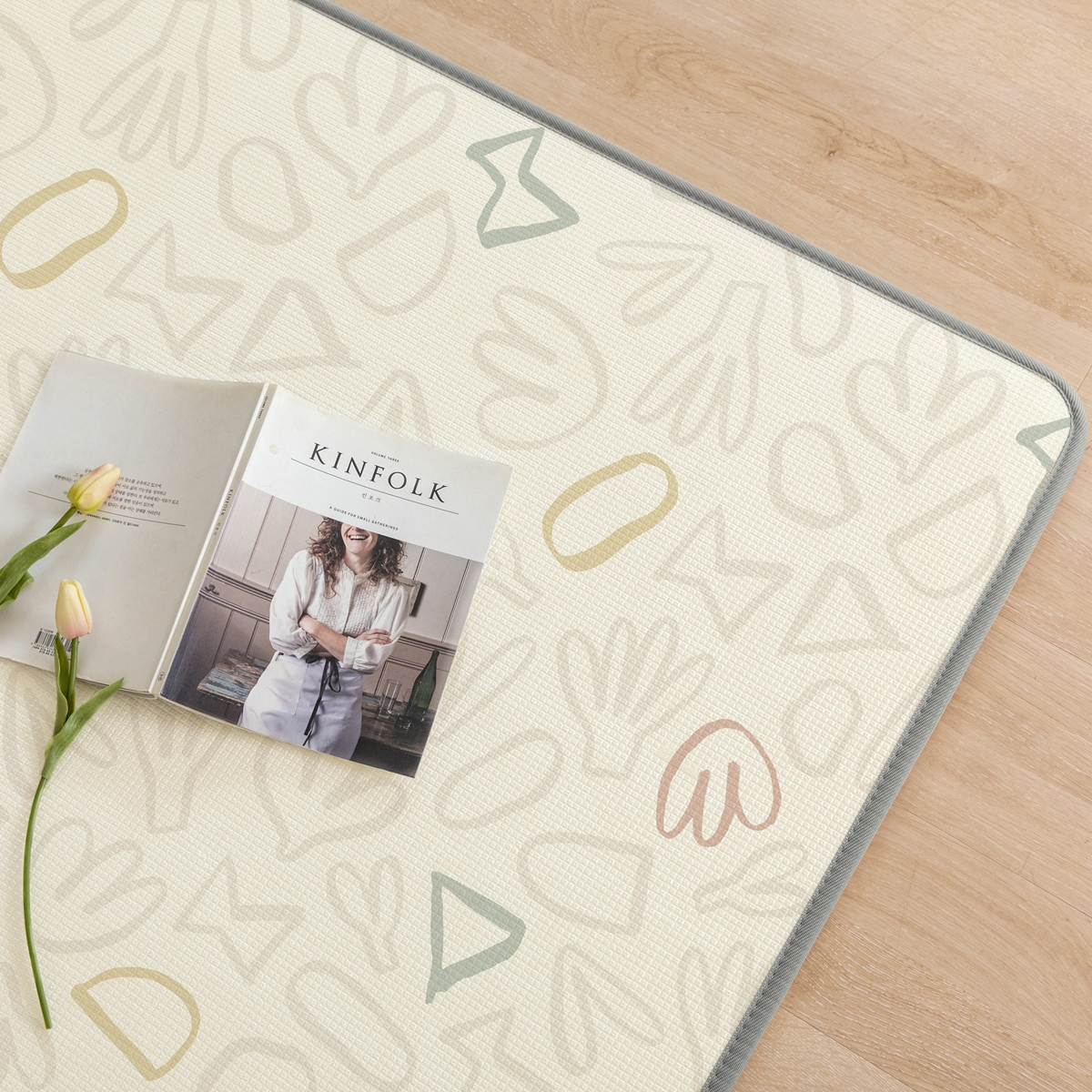 Parklon แผ่นรองคลานรุ่น PE Double Sided Prime Mat ขนาด 150x200cm หนา 1.5cm ลาย Bunny Daisy+Crayon