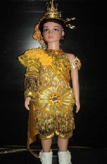 ชุดดรัมเมเยอร์สยามช้างน้อยสีทอง