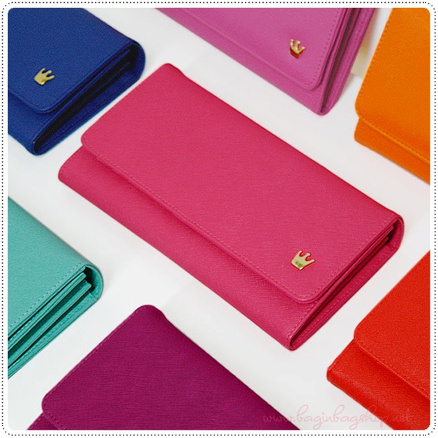 ลด 50% Crown Clutch Wallet heritage