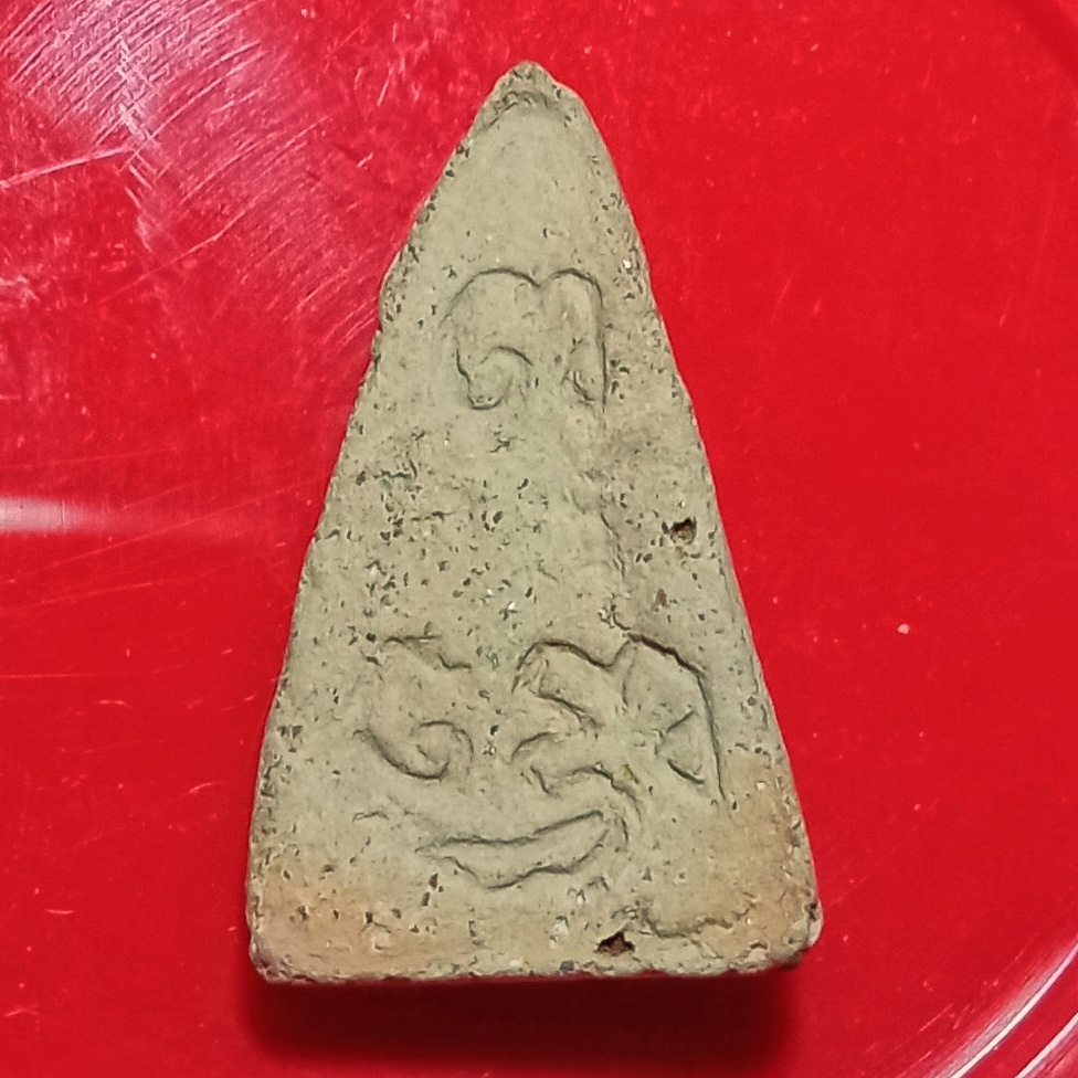 พระพุทธโธน้อย พิมพ์เล็กหน้าตุ๊กตา หลังยันต์พุทธโธ ชัดเจน เนื้อดินผสมผง แม่ชีบุญเรือน สร้างปี 2494 เก่ามาก แก่มวลสาร พุทธคุณเสริมดวงเสริมบารมี ป้องกันอันตรายต่างๆ หนุนดวงกลับร้ายเป็นดี เมตตาโชคลาภ ค้าขายดี อธิษฐานทำน้ำมนต์ศักดิ์สิทธิ์ดีนักแล บูชาแล้วเจริญ