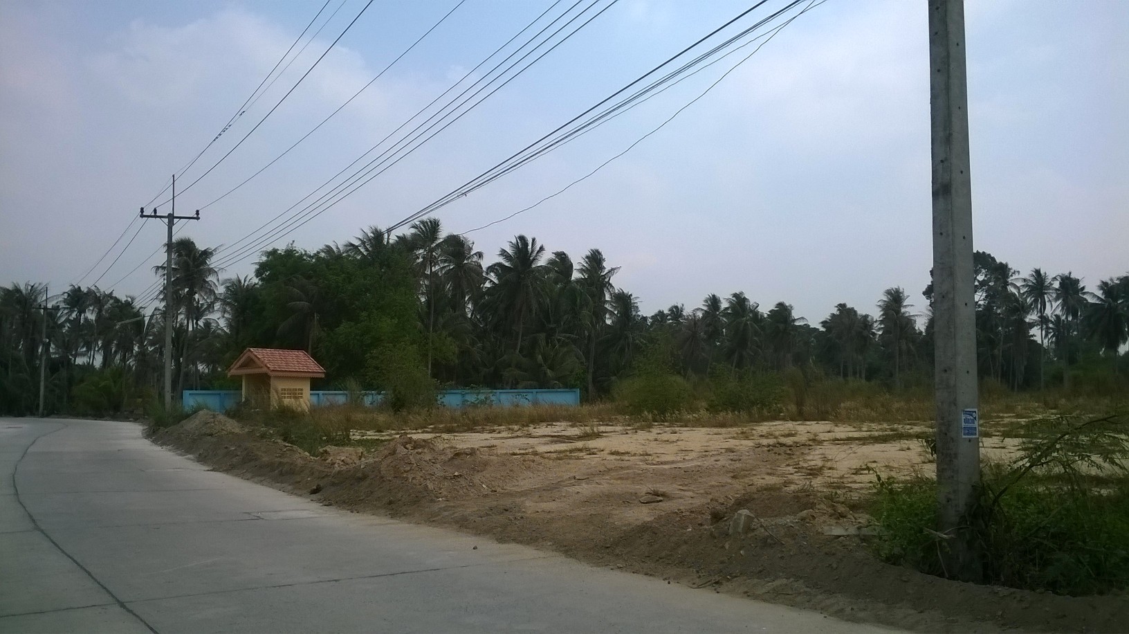 ที่เปล่าถมแล้ว มีทั้งหมด10ไร่ ถนนมอเตอร์เวย์ กม.109 ต.ตะเคียนเตี้ย อ.บางละมุง จ.ชลบุรี