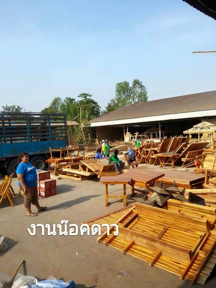 ( รหัส B2-กั้นเสา ) ศาลา ไม้สัก สีขาว คาขาว หลังตั้ง มีกั้นเสา / ขนาด 2x2x3 เมตร