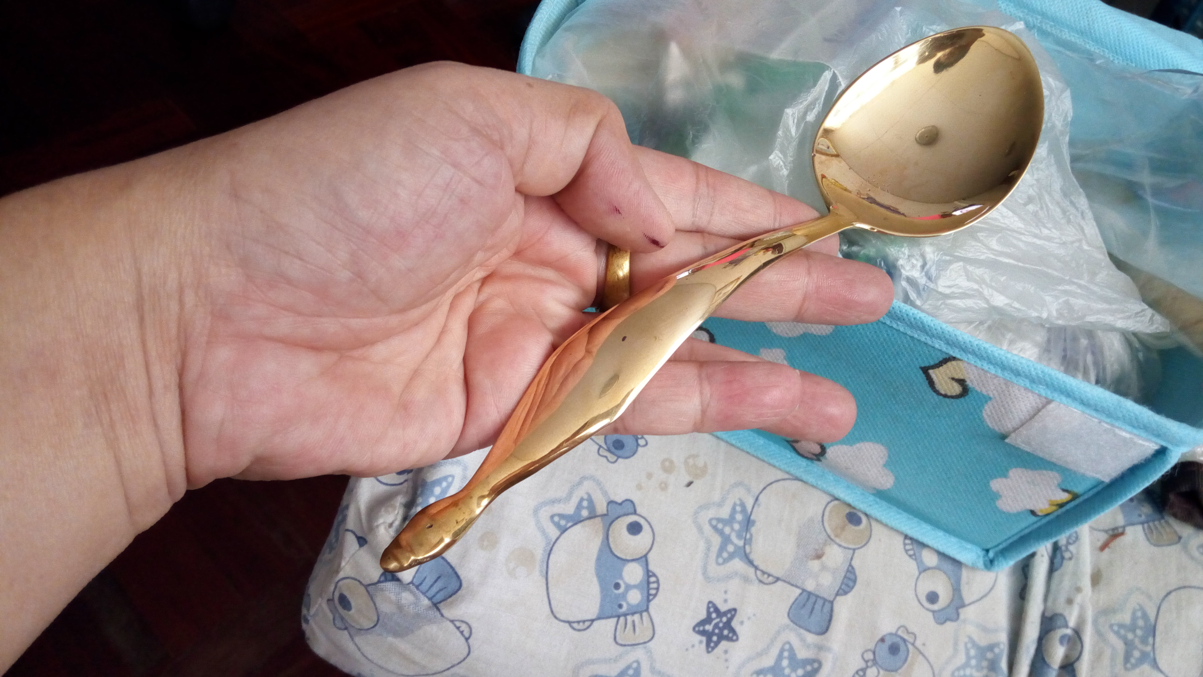 ทัพพีแม่นางกวักศักดิ์สิทธิ์ คุณแม่บุญเรือน วัดอาวุธฯ ปี2553 เนื้อขันลงหิน ยิงโค๊ต+หมายเลข320 แท้ๆจากวัด สร้างน้อย หายาก