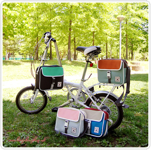 Iconic Cube Bag