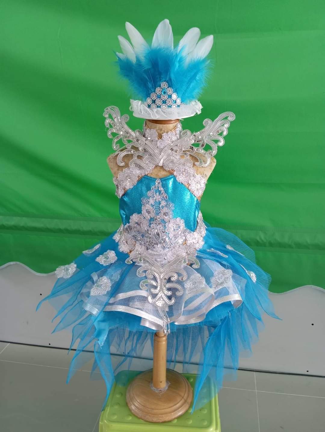 ชุดดรัมเมเยอร์สีฟ้าอนุบาลและประถม