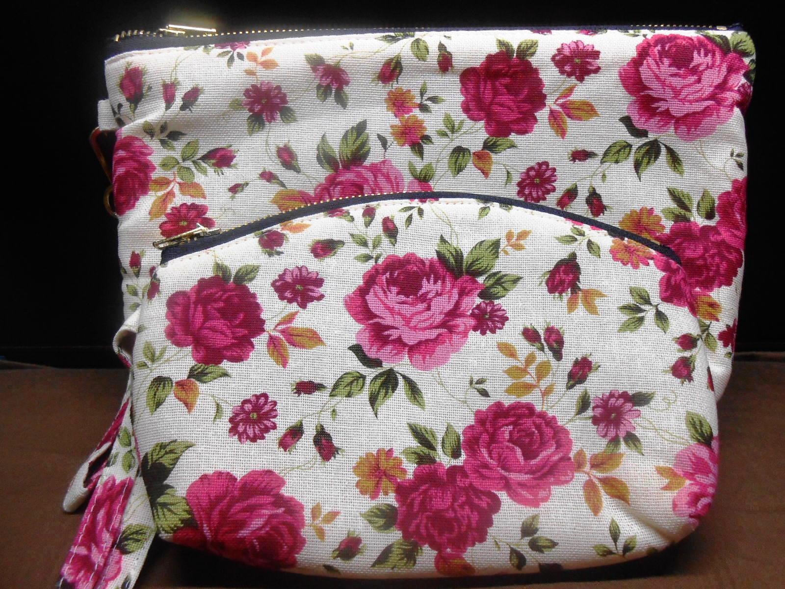 กระเป๋าลายดอกไม้สีชมพู