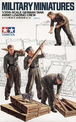 TA35188 GERMAN TANK AMMO-LOADING CREW 1/35