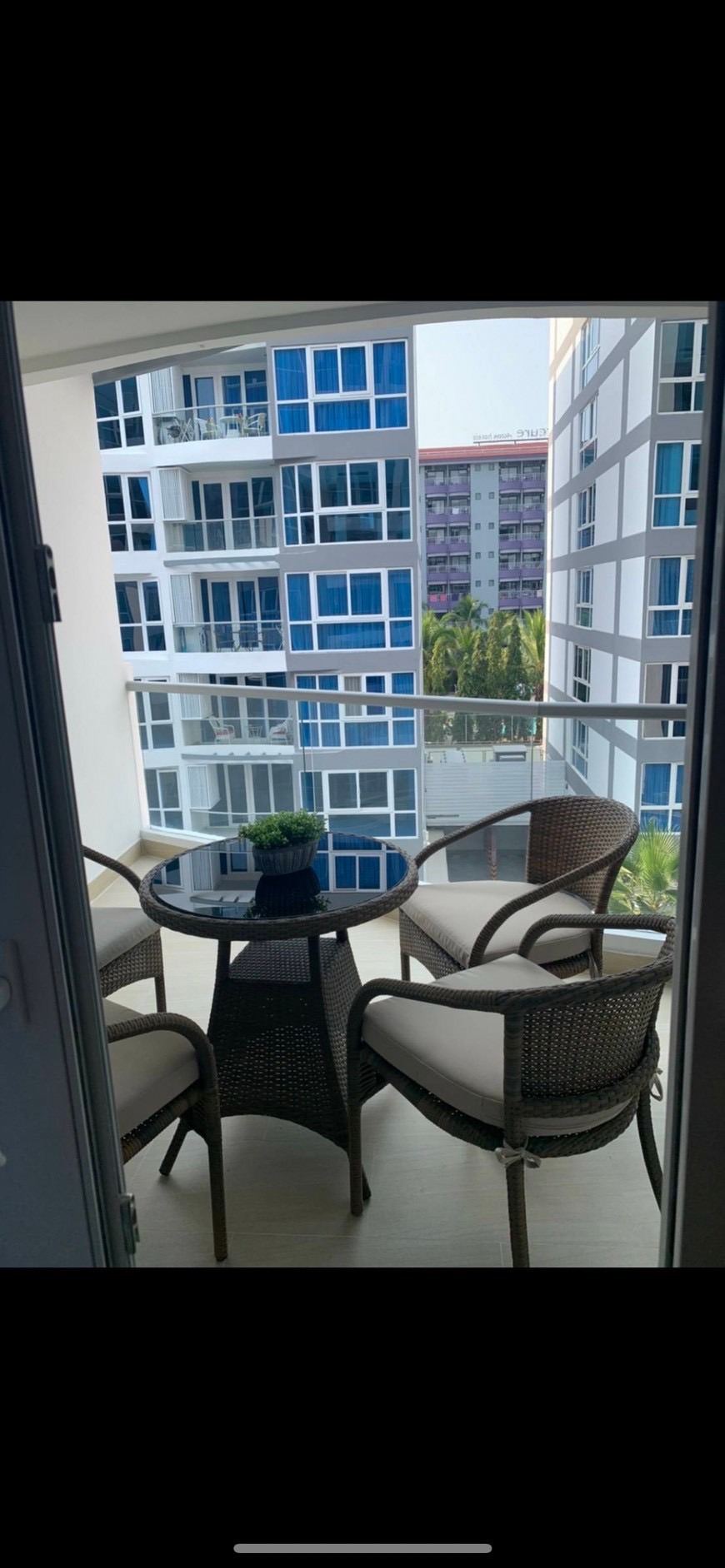 ขาย-ห้องชุด 1ห้อง พัทยา พื้นที่ 54.64 ตรม.ระเบียง 6.12 ตรม. ชั้น4 ห้องF404 แกรนด์อเวนิวเรสซิเดนส์คอนโดมิเนียม ถ พัทยาสาย2 ซ.บัวขาว15 ต.หนองปรือ อ.บางละมุง จ.ชลบุรี 20150