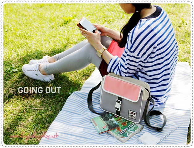 Iconic Cube Bag