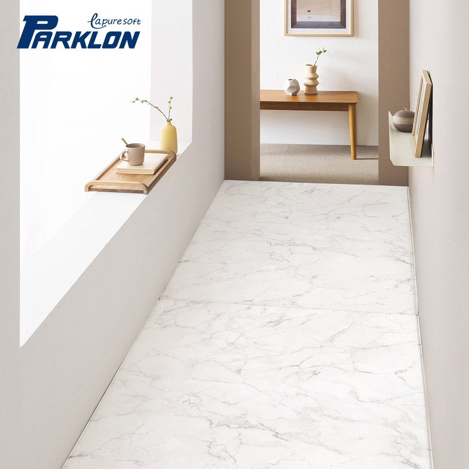 New! แผ่นรองคลาน PARKLON รุ่น La Pure Soft Mat ขนาด 100x140x1.2cm ลาย Ugly Duckling