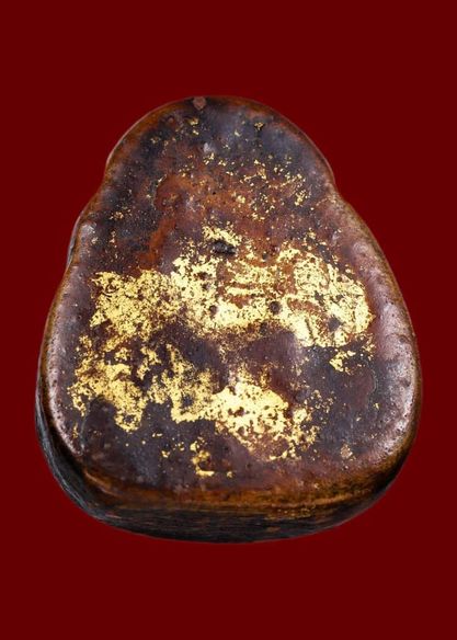 ปิดตาหลวงพ่อปาน พิมพ์โบราณพุงป่อง รักแดง 2495 ยุคต้น