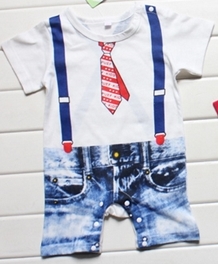 ชุดรอมเปอร์พิมพ์ลายเนคไท้