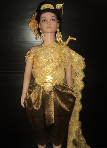 ชุดไทยเด็กอนุบาล-ประถมลายไทย7สีสลับทองผ้าไหมเกษตร ราคานี้ไม่รวมเครื่องประดับ