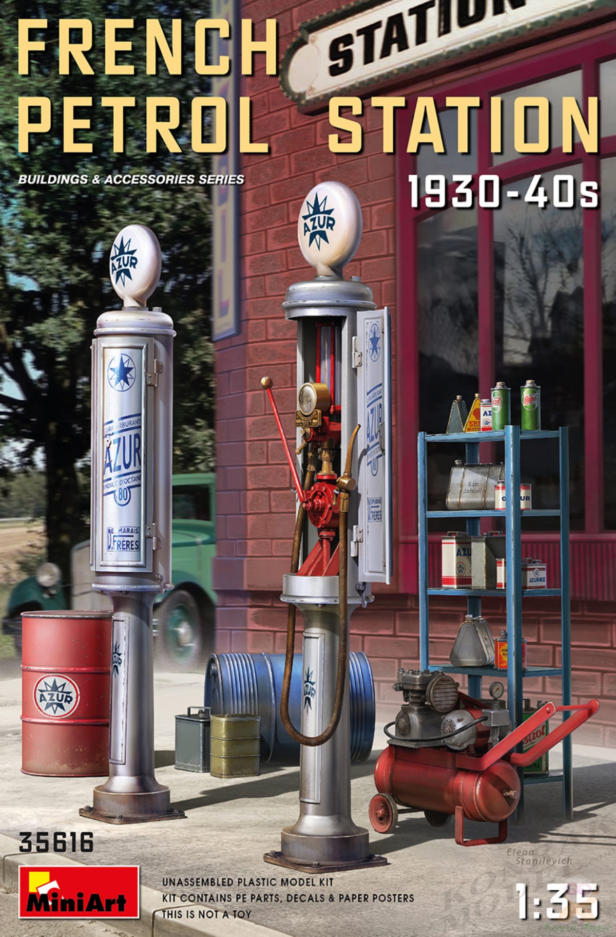 MI35616 FRENCH PETROL STATION 1930-40S 1/35