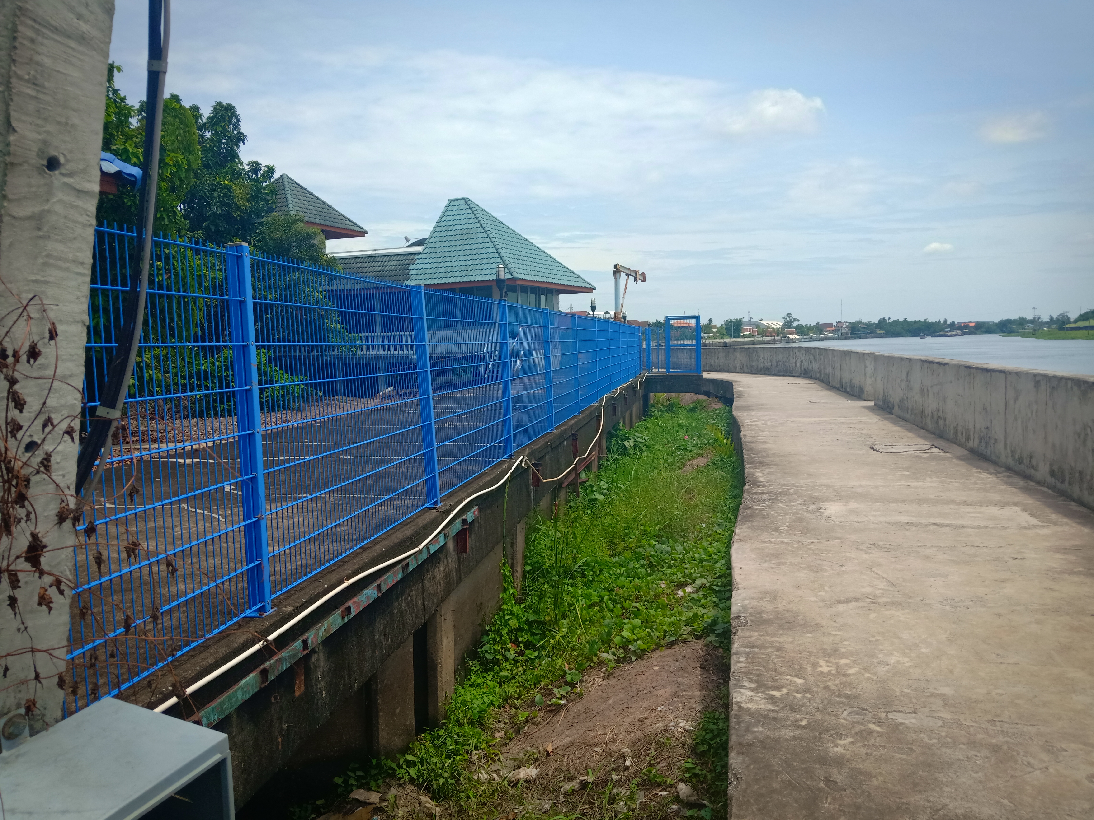 ที่ดินเปล่า6ไร่ -พร้อมบ้านพักแม่น้ำเจ้าพระยา อ.ท่าอิฐ
