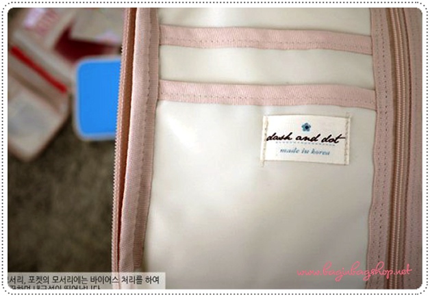 Daisy Multi Pouch ไว้ใส่พาสปอร์ตหรือใส่เอกสารต่างๆ