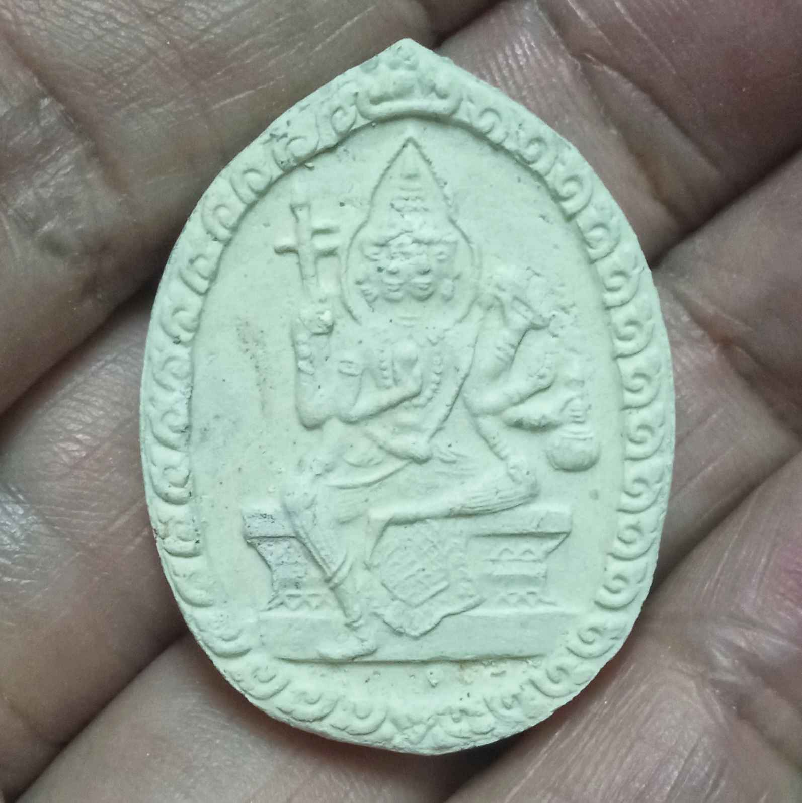 พระพรหม หลวงปู่ดู่ พรหมปัญโญ วัดสะแก ต.ธนู อ.อุทัย อยุธยา ปี 2540 เนื้อผงจักรพรรดิผสมผงอัฐิองค์หลวงปู่ดู่ เพื่อหาปัจจัยสร้างพิพิธภัณฑ์หลวงปู่ดู่ พุทธคุณด้าน เมตตา แคล้วคลาด โชคลาภ หนุนดวง อธิษฐานทำน้ำมนต์
