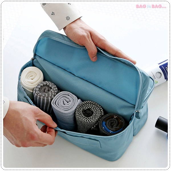 Underwear Divided Pouch กระเป๋าสำหรับเก็บกางเกงชั้นในและถุงเท้าพกพา