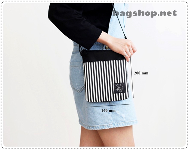 Tripping Cross Bag กระเป๋าสะพายเฉียง