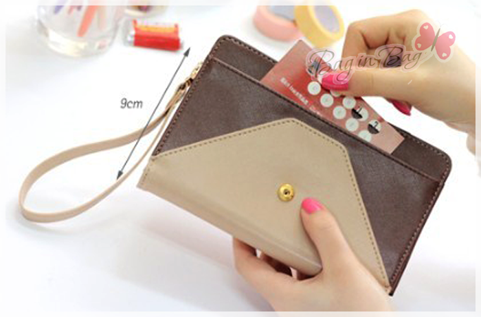 ลด 50% Day By Day Pouch (รุ่นใบใหญ่)