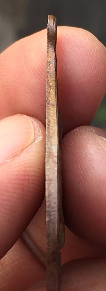 เหรียญหยดน้ำ หลวงพ่อสุด วัดกาหลง ปี 2522