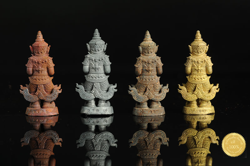 ท้าวเวสสุวรรณ ชุดกรรมการ 1 ชุด 4 องค์ รุ่นเทพประทานพร แก้ดวง ปีชง สร้างสวย พิธีเยี่ยม กล่องกำมะหยี่ โดยหลวงพ่อฟู วัดบางสมัคร จ.ฉะเชิงเทรา