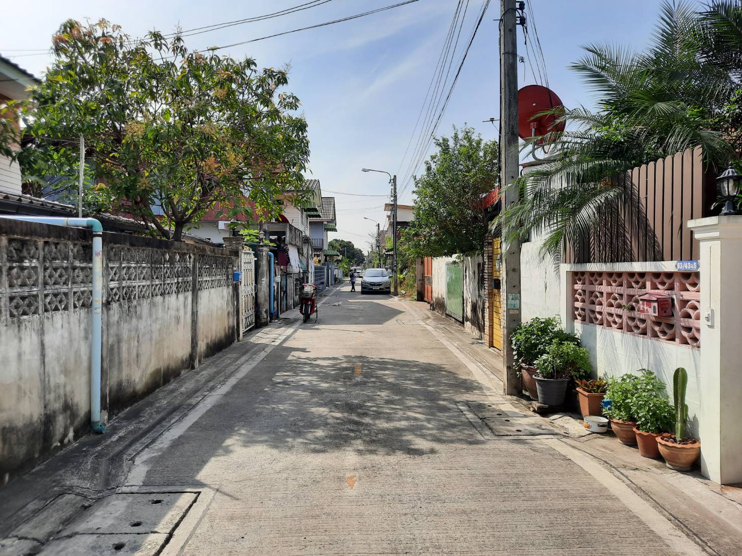 ขาย-ที่ดินเปล่า2แปลง แบ่งขายแปลงละ 50 ตรว. ต.บางกร่าง อ.เมือง จ.นนทบุรี