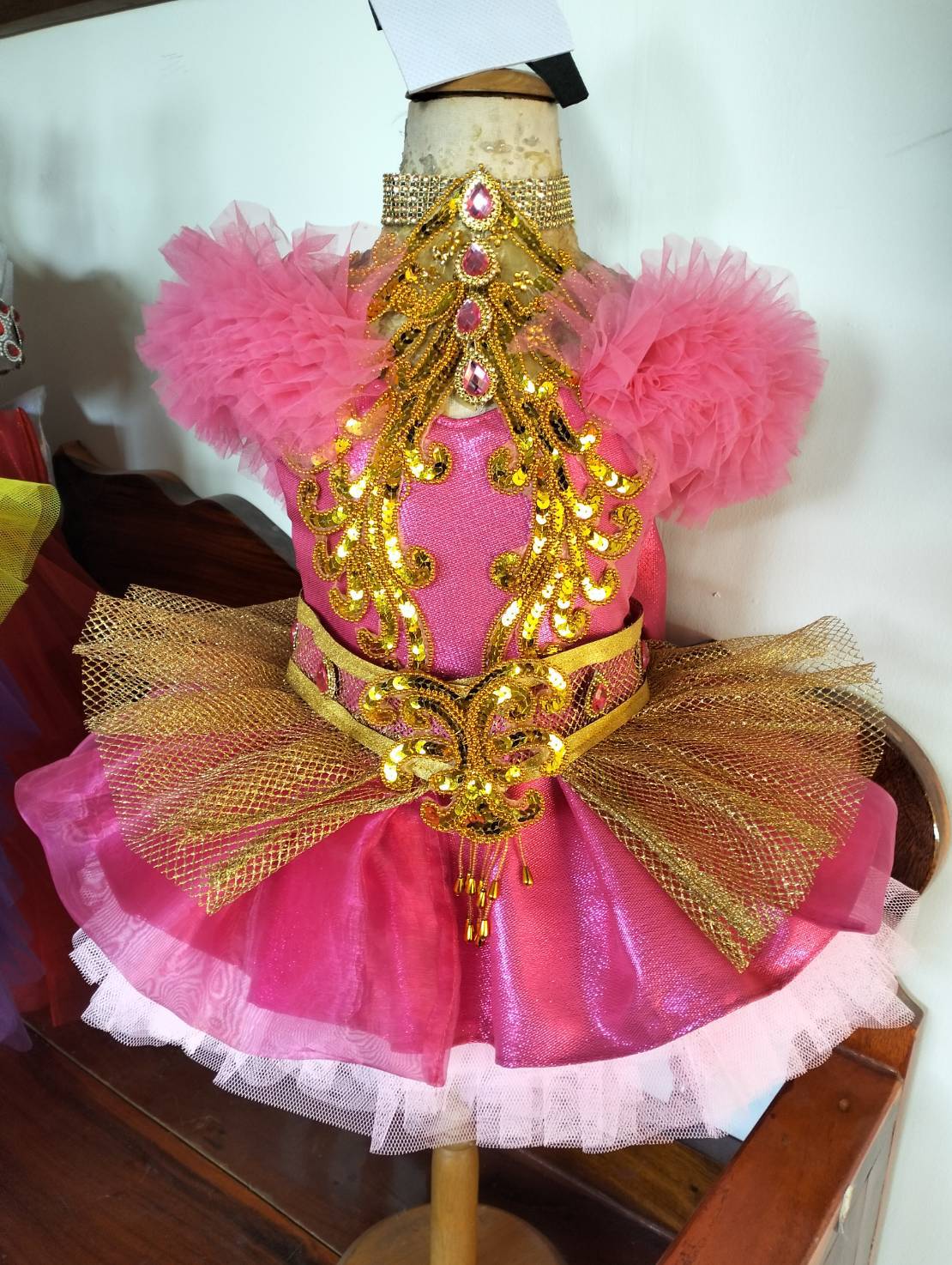 ชุดดรัมเมเยอร์สีชมพูอนุบาลและประถม