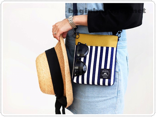 Tripping Cross Bag กระเป๋าสะพายเฉียง