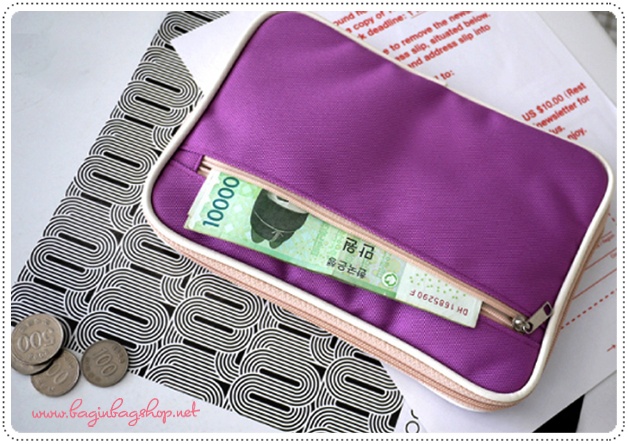 Daisy Multi Pouch ไว้ใส่พาสปอร์ตหรือใส่เอกสารต่างๆ