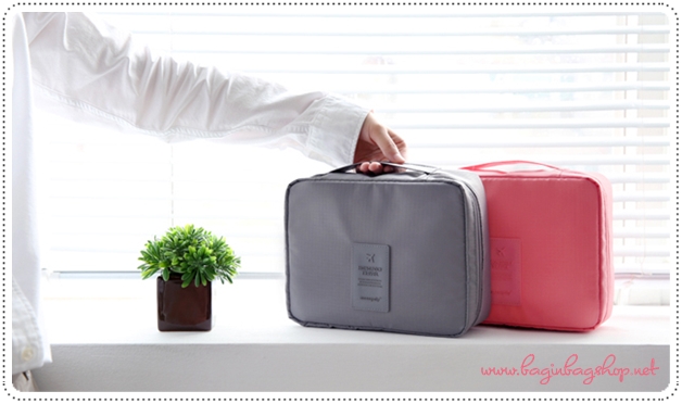 Travel Mesh Multi Pouch v.2 กระเป๋าใส่สิ่งของสำหรับเดินทาง