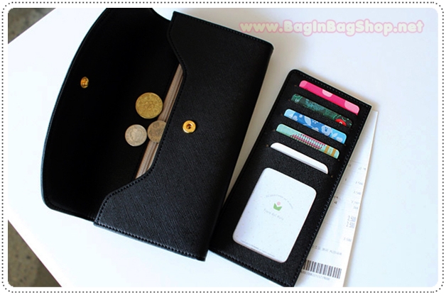 ลด 50% Fiore Del Melo Day Wallet