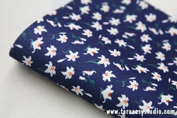 Felt : ลายดอกไม้ฤดูใบไม้ผลิมี 3 ลาย ลิลลี่ ดอกไม้ป่า panchtata ขนาด 45x30 cm/ชิ้น (พร้อมส่ง)