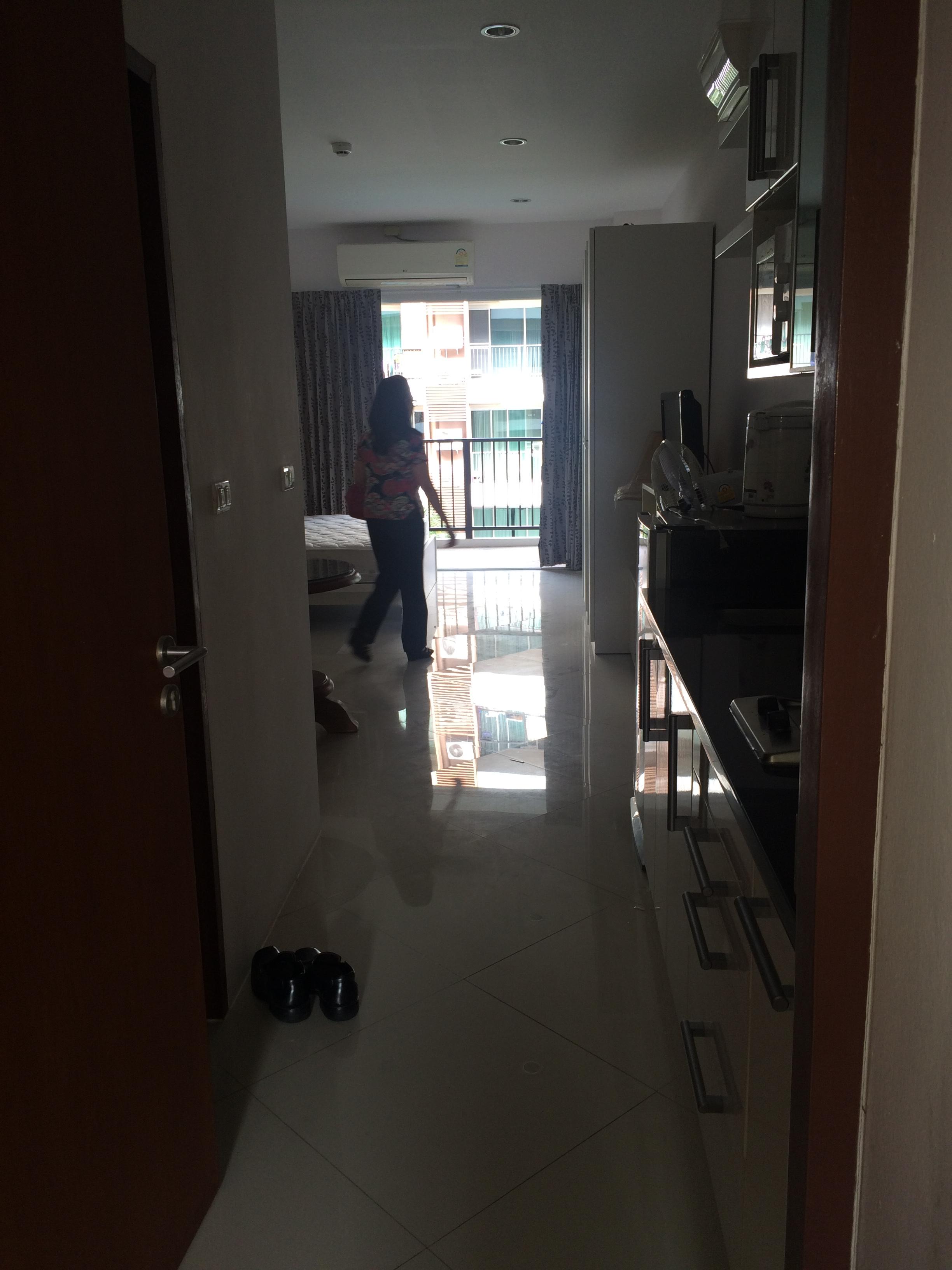 ขาย-เช่า คอนโดมิเนียมไดมอน สวิท1ห้อง พื้นที่60ตรม พัทยาใต้.