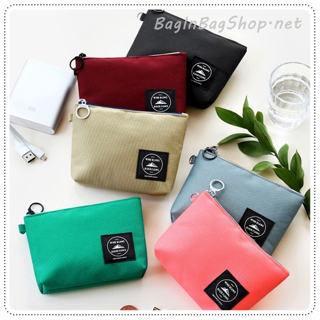 Iconic Charger Pouch