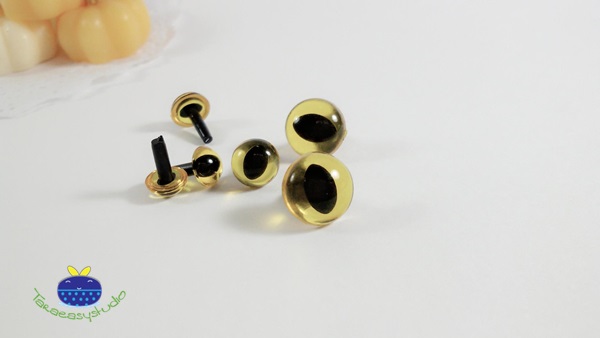 ลูกตาแมวก้านเสียบ สีโปร่งใส Yellow มี 3 ขนาด 7.5mm,9mm,10mm,12mm/คู่