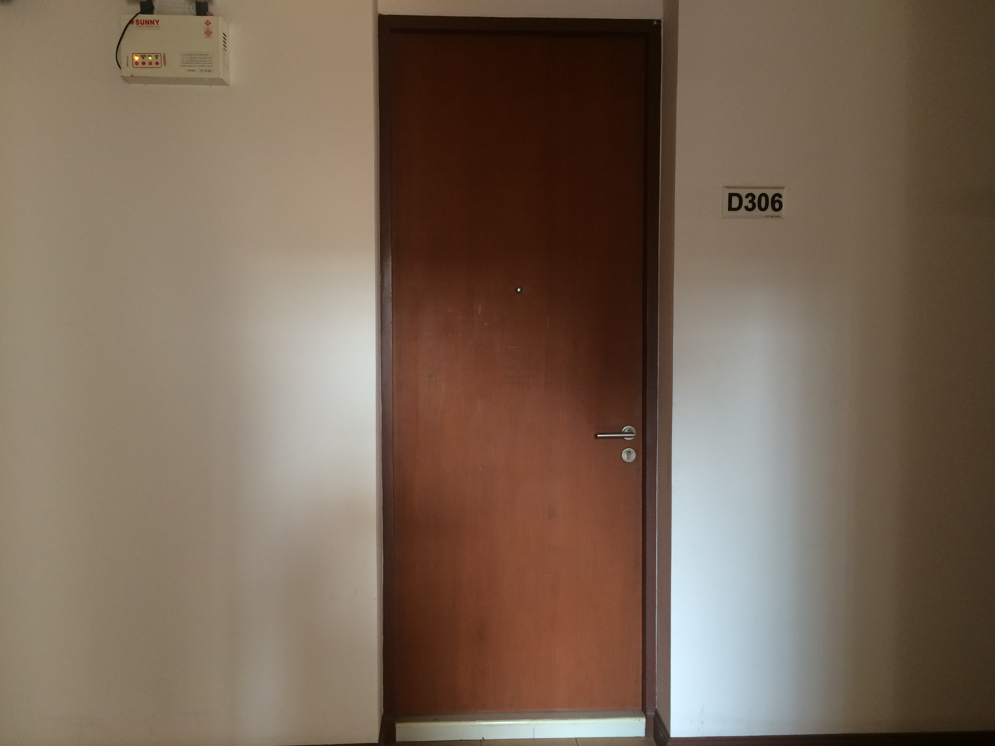 ขาย-เช่า คอนโดมิเนียมไดมอน สวิท1ห้อง พื้นที่60ตรม พัทยาใต้.