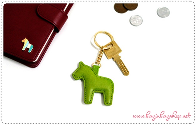 Pony Keyring D