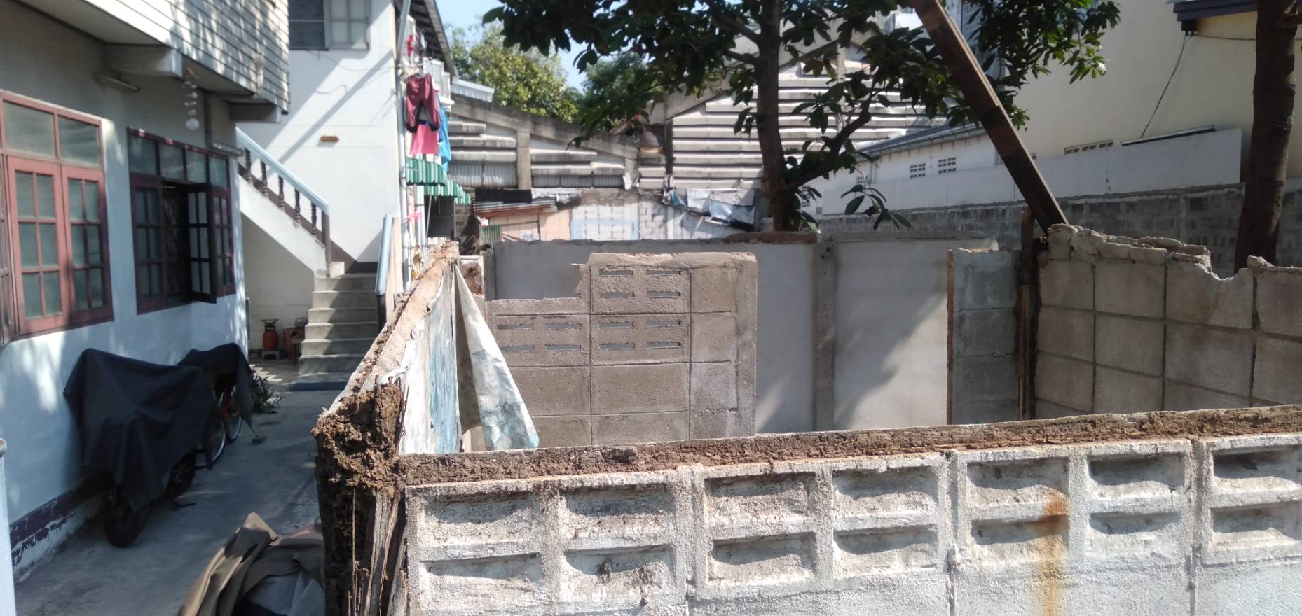 ขาย-ที่ดินเปล่าสวย พื้นที่ 63 ตรว. ข้างหลังร้านหัวปลาช่องนนทรีพระราม 3 ต..ช่องนนทรี อ.พระโขนง จ.กรุงเทพมหานคร(นครเขื่อนขันธ์)