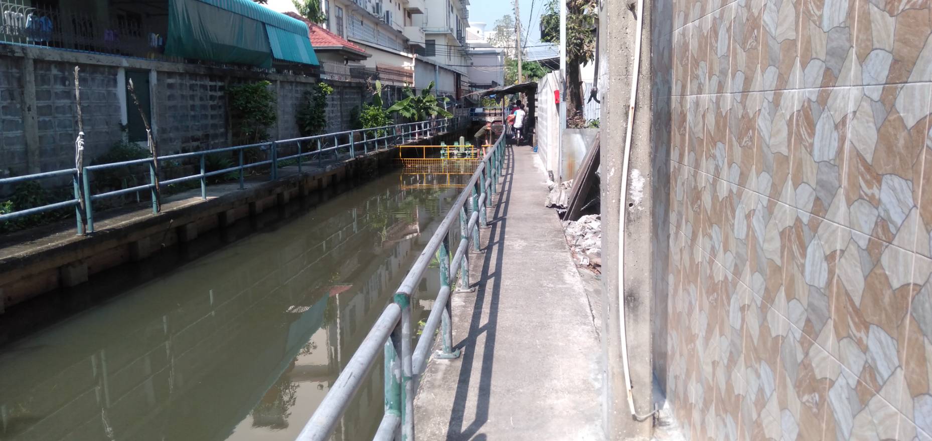 ขาย-ที่ดินเปล่าสวย พื้นที่ 63 ตรว. ข้างหลังร้านหัวปลาช่องนนทรีพระราม 3 ต..ช่องนนทรี อ.พระโขนง จ.กรุงเทพมหานคร(นครเขื่อนขันธ์)